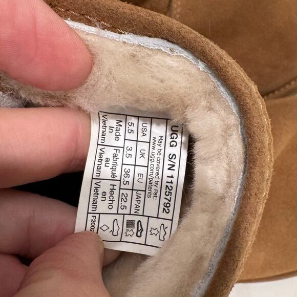 UGGS Cory II New $150 Genuine Shearling Lined Boot Fall Winter Chestnut Size 5.5 - Picture 6 of 9